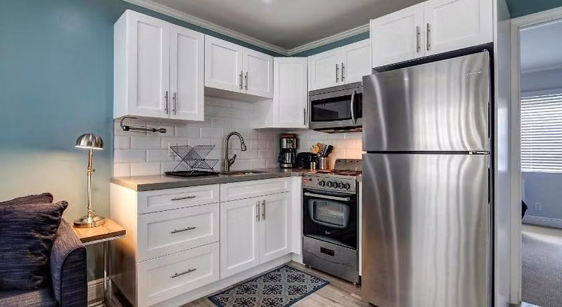 May-Dee Suites in Florida