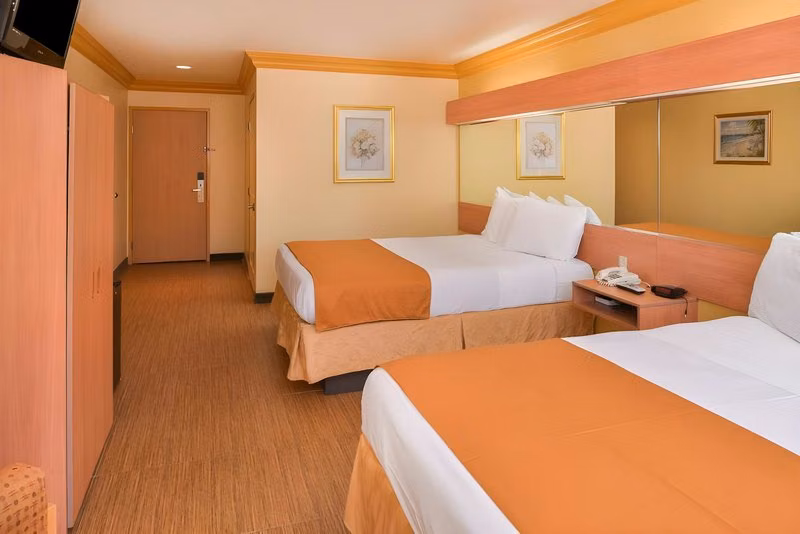 H3 Inn & Suites