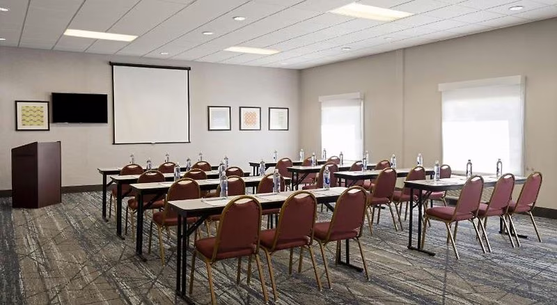 Holiday Inn Express & Suites St. Petersburg North (I-275) by IHG