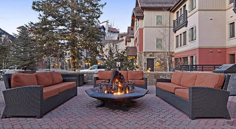 Lion Square Lodge