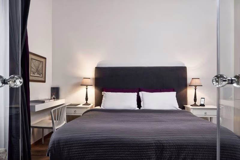 Emporikon Athens Hotel