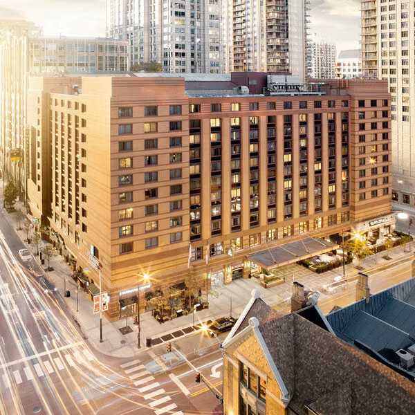 Embassy Suites by Hilton Chicago Downtown