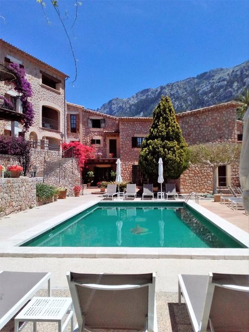 B3602C747E957FDCC360759849AE80C2
