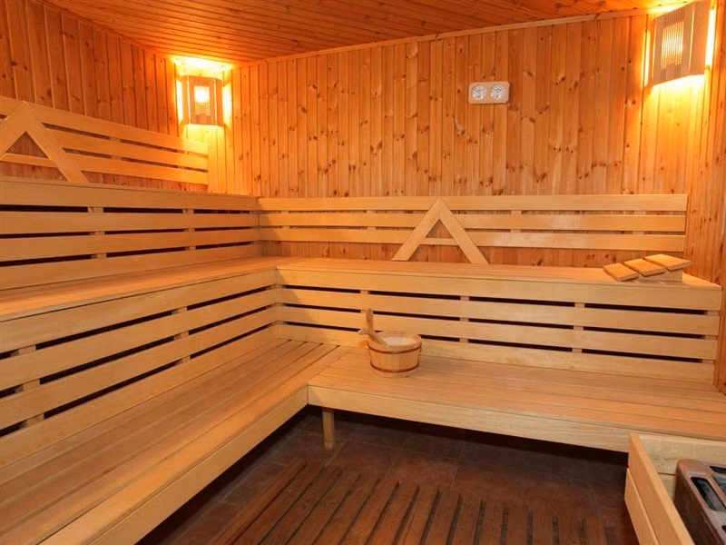 1669A636BC10F34382DE757E7B0446F7