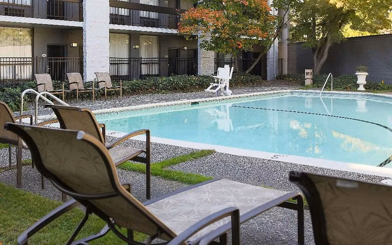 Coast Bellevue Hotel