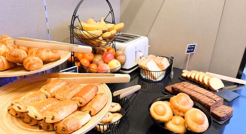 Mercure Rennes Place Bretagne Hotel