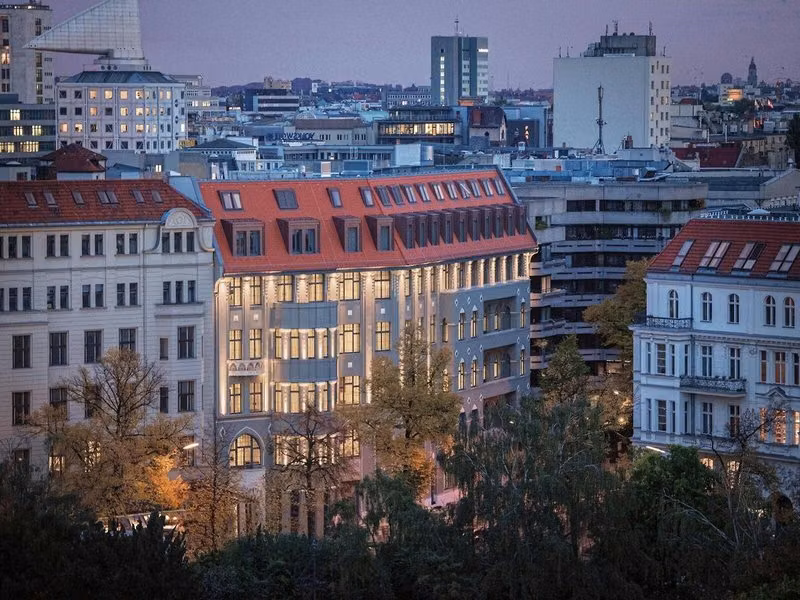 Roomers Berlin Steinplatz, Autograph Collection