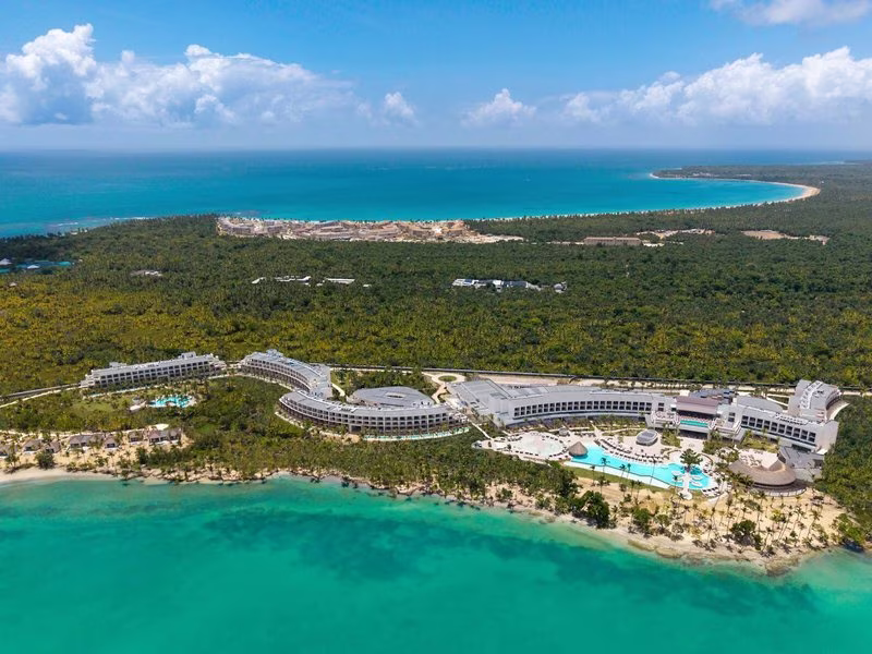 Zemi Miches Punta Cana All-Inclusive Resort, Curio Collectio