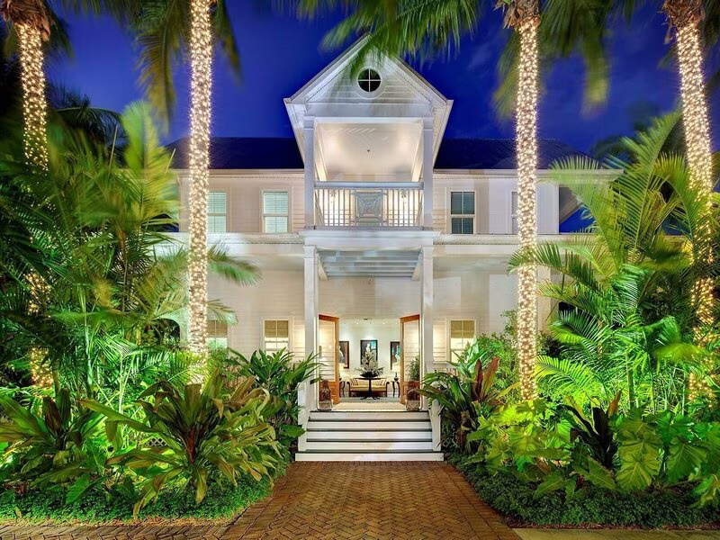 Parrot Key Hotel & Villas
