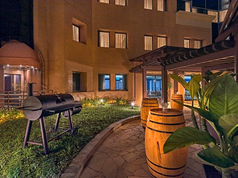 Vibe Hotel Singapore Orchard
