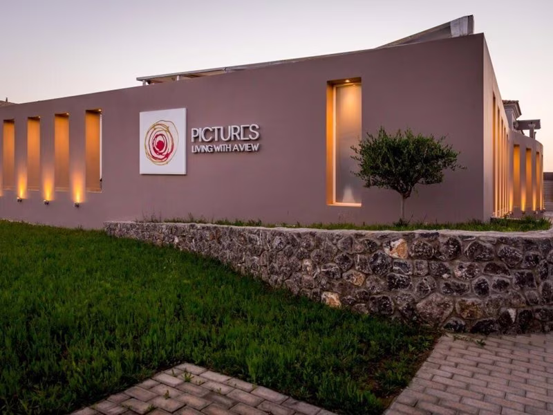 Pictures Suites