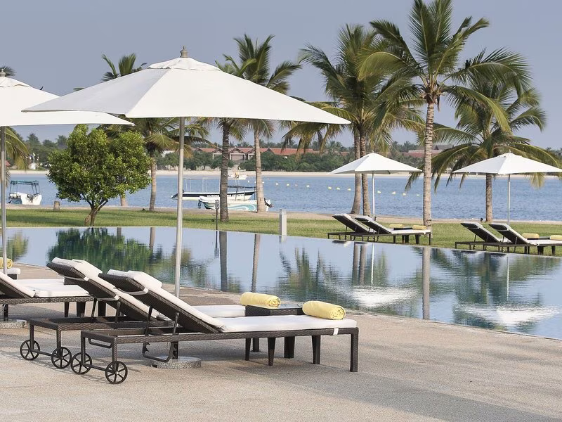 Amaya Beach Passikudah