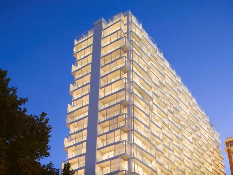 Quadrant Hotel & Suites