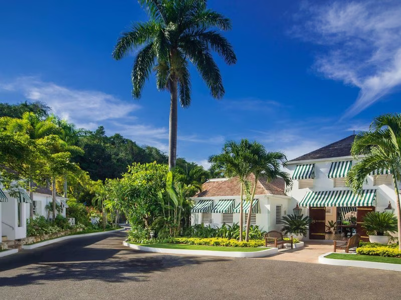 Round Hill Hotel & Villas