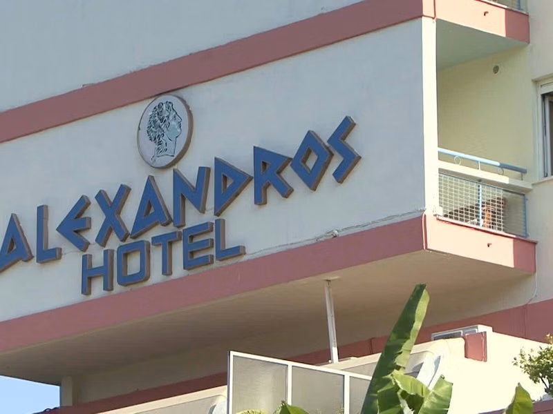 Alexandros Hotel