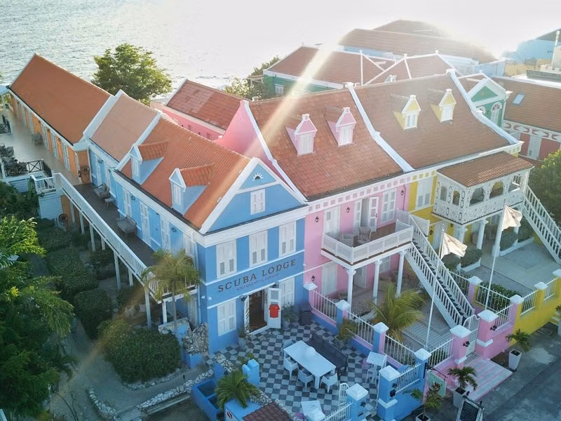 Scuba Lodge & Ocean Suites