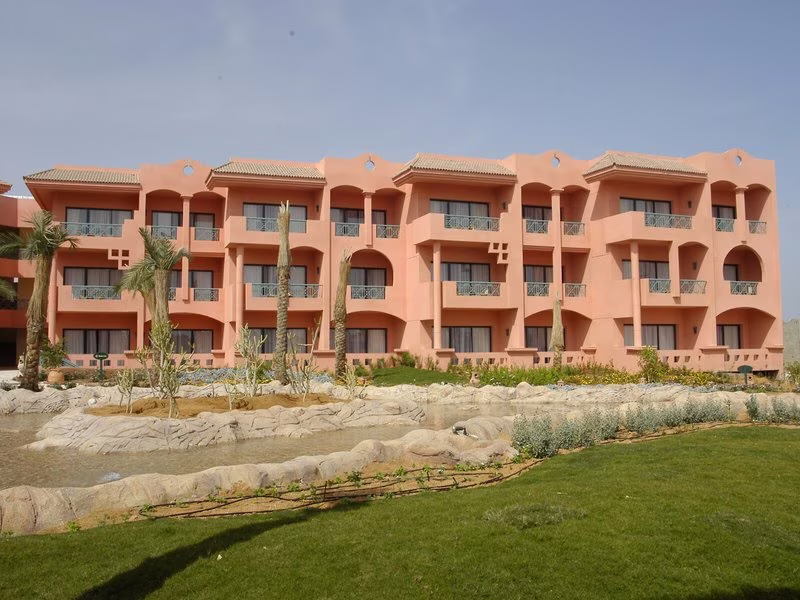 Parrotel Aqua Park Resort