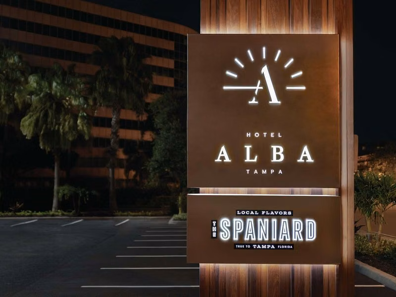 Hotel Alba Tampa