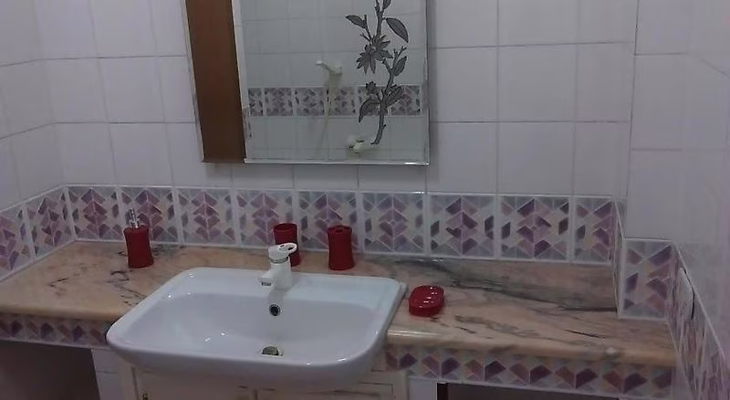 104B98690EC8101F9F34AAF82A315BAB
