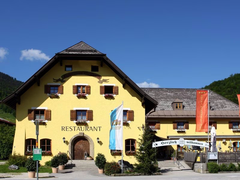 Land-Gut-Hotel & Restaurant Alpenglück