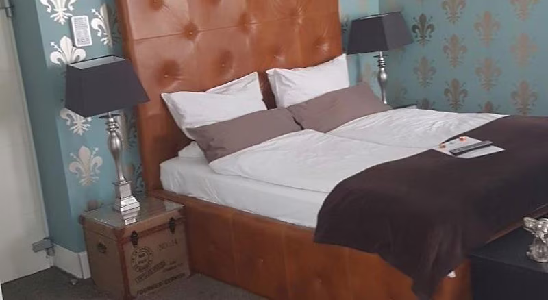 987AE960ED7131C317B8269318BED190