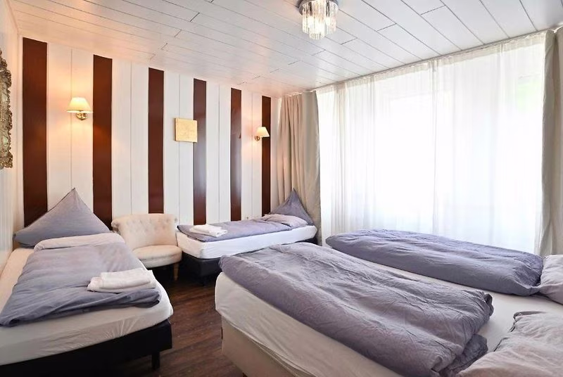 91E461928DD48D43321C5751644BE6EE