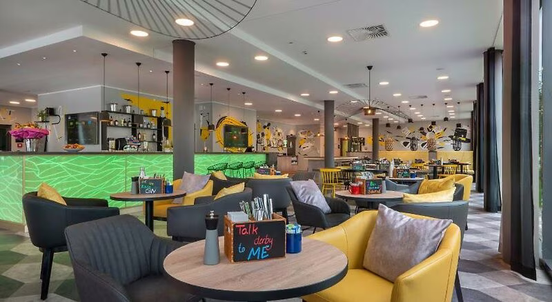 Holiday Inn - the niu, FURY ASCHHEIM MESSE by IHG