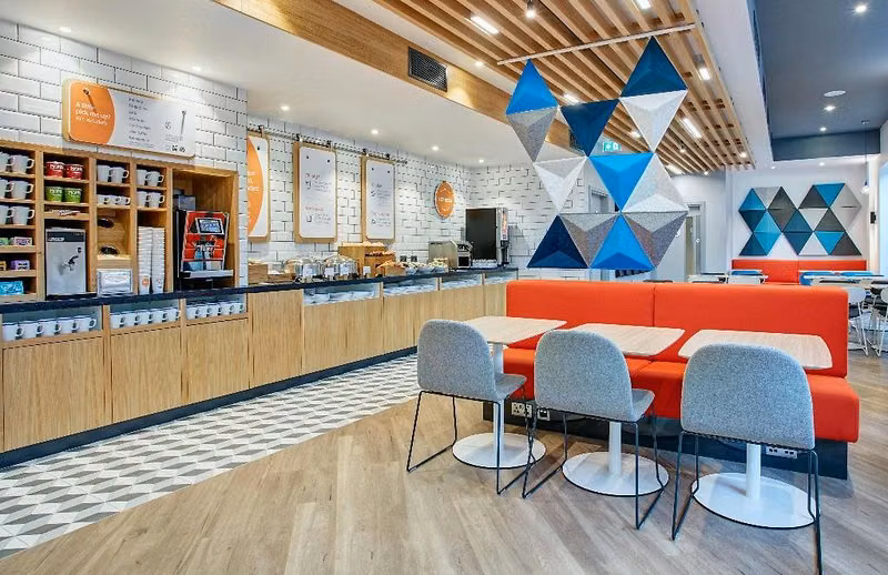 Holiday Inn Express London - Ealing by IHG