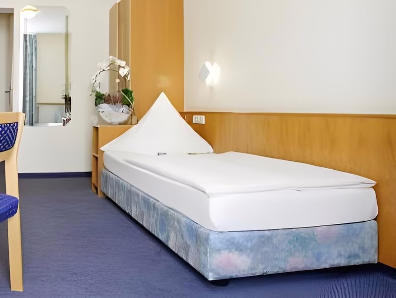 EEA59D62548ECA22A41BEC8C8F283FC3