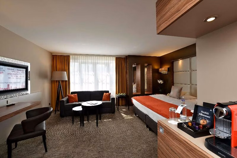 Best Western Plus Delta Park Hotel