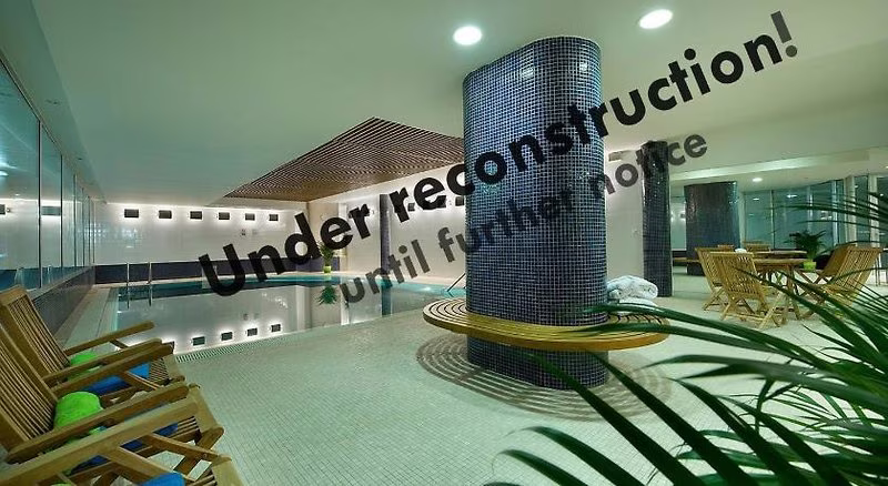 EA Hotel Julis