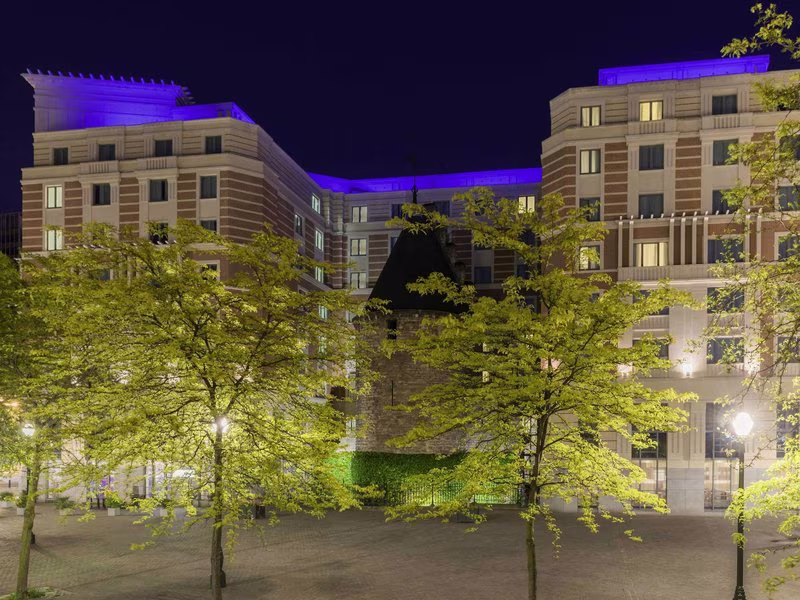 Novotel Brussels City Centre Hotel