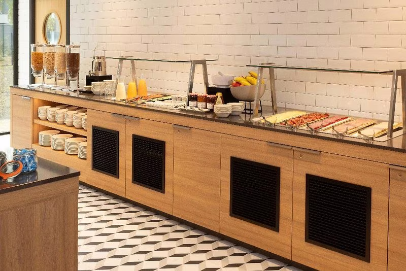 Holiday Inn Express Brussels - Airport by IHG