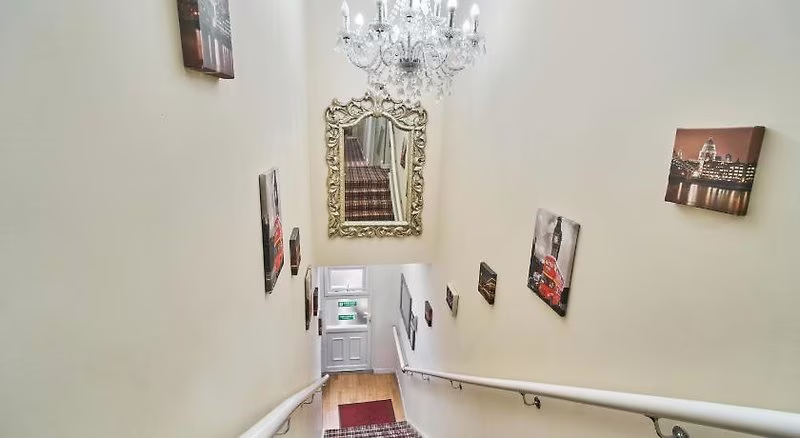 Lucky 8 Hotel