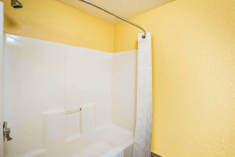 Ramada by Wyndham Sioux Falls