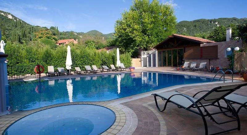 Apartments Corfu Sun Pool Side