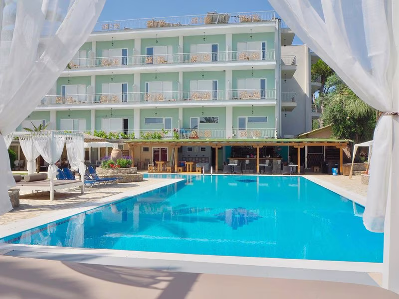 Paloma Blanca Hotel