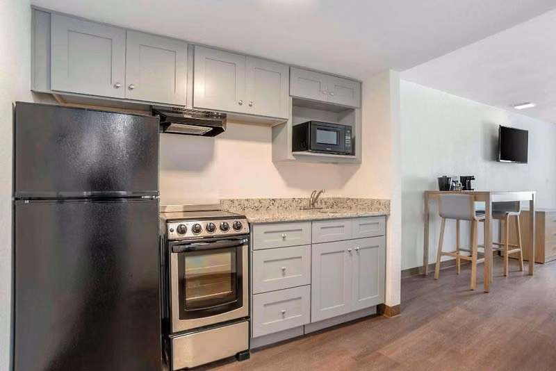 6F24D40F6AA36CCB7BBF0A9E3976D819