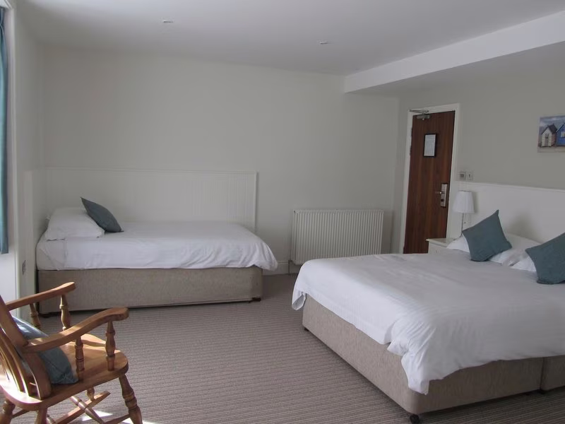 Ommaroo Hotel