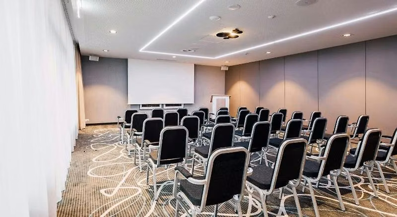 Leonardo Hotel Zurich Airport