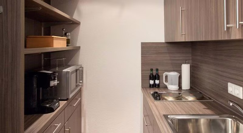 95012992C0FA776E7CC8688EE80E8458