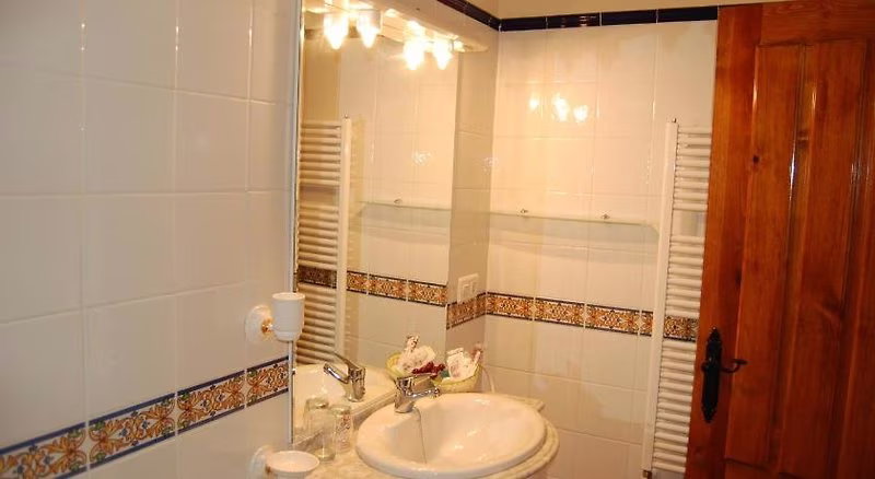 AA4BCA5CDD60E201CF2BD6F18935A671