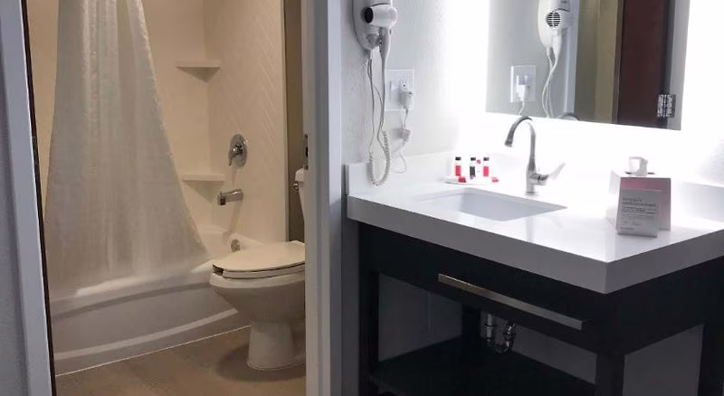 Ramada by Wyndham Suites Orlando Airport