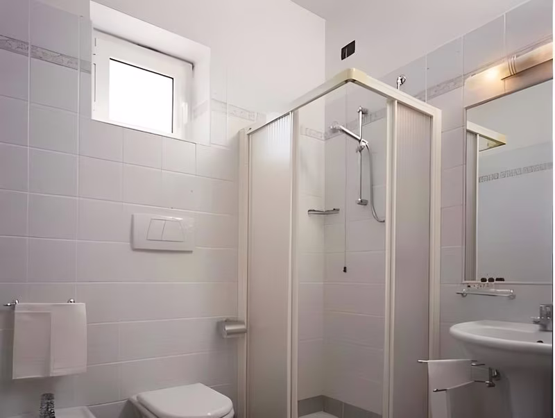 E56C8AC2D011EB2B36E65120AE230177