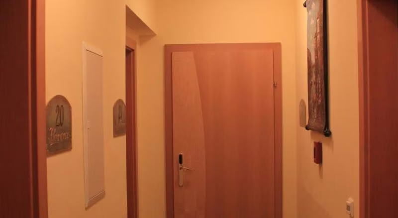20D6108072922D3F47AE5DA91FBDDB99