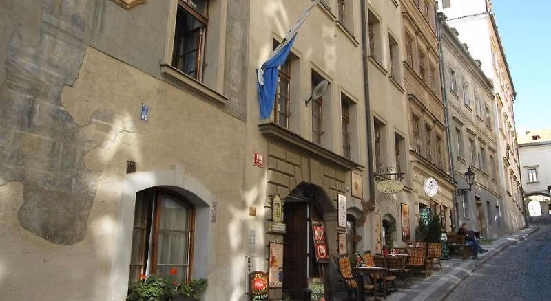 Residence Thunovska