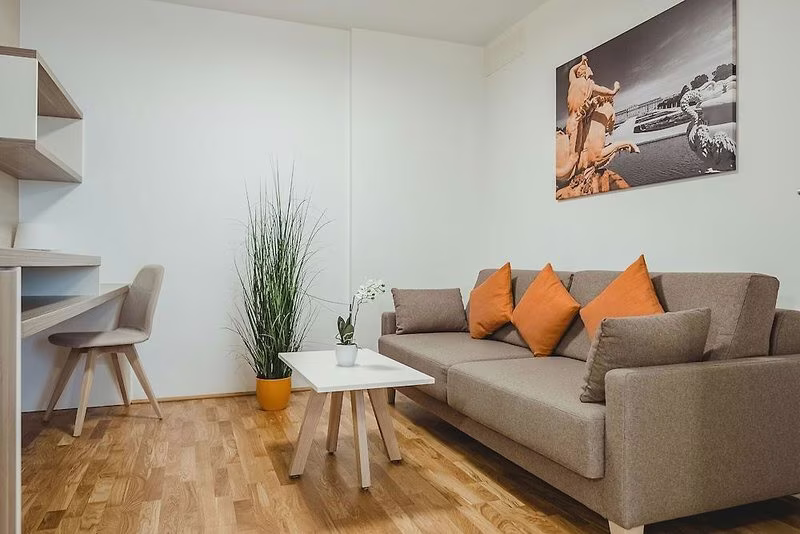 Oliver Apartments