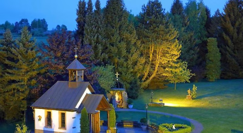 4C9A4F61B1D1D4E170ED996B8348F4DC