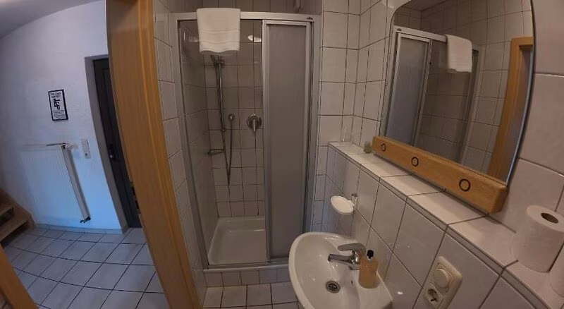 C04583C7718252DBF43D366630D157A9