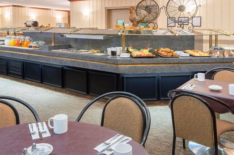 RAMADA PLAZA CALGARY DOWNTOWN